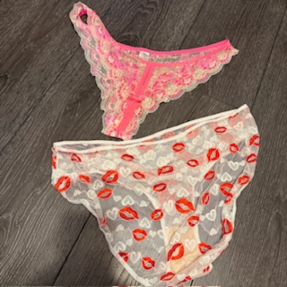 Sexy lace panties - Picture 1 of 5